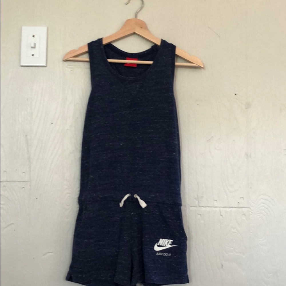⭕️ girls nike romper